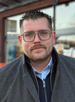 M.G. (Maarten) van Oosten