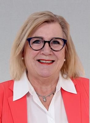 H.M. (Ria) Houkes