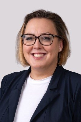 S.D. (Sabrina) van den Heuvel