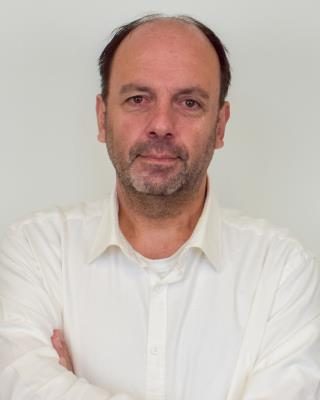 R.F.E.M. (Roger) Velraad