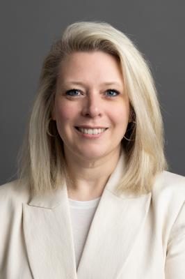 I. (Ilse) van der Meer