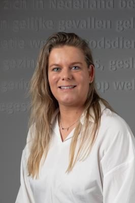 C.M.T. (Cindy) Roelofs-Hermsen